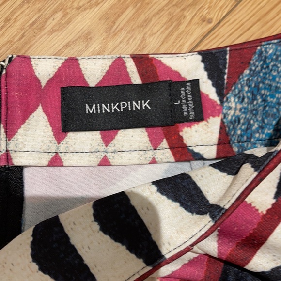 MINKPINK Geometric Exposed Back Zipper Mini Skirt - Picture 2 of 3